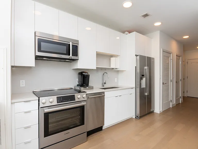 45 Lewis St #202 — Photo 3