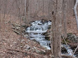 19 S Cross Road, Staatsburg, NY 12580