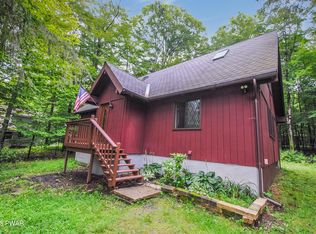 321 N Gate Rd, Lake Ariel, PA 18436