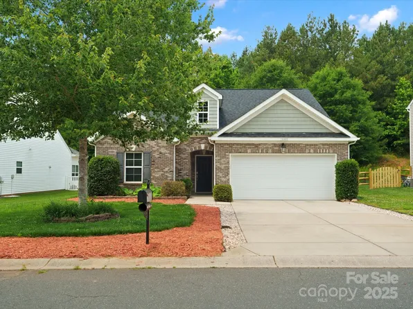 1660 Beleek Ridge Ln, Lake Wylie, SC 29710