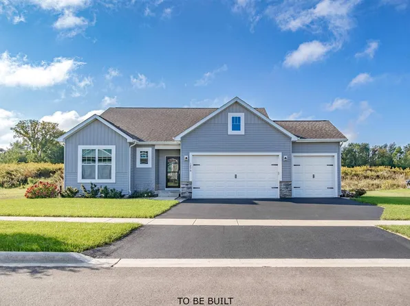 6 S 5th St, Eldridge, IA 52748