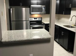 10104 Campus Way S APT 301, Upper Marlboro, MD 20774