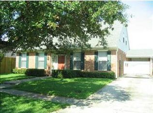 704 Sena Dr, Belle Chasse, LA 70005