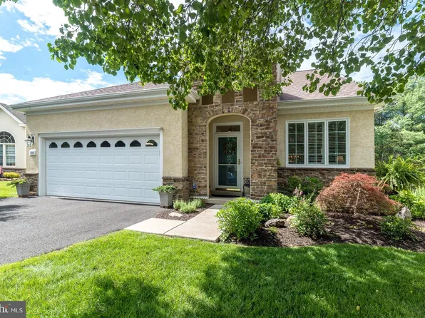 1225 Scott Pl, Warminster, PA 18974