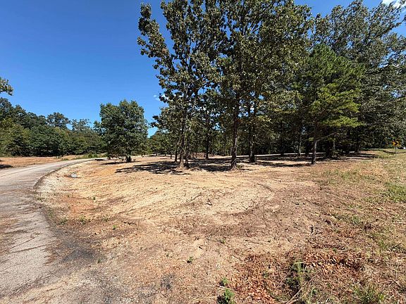 5th image of 15 Colton Rd