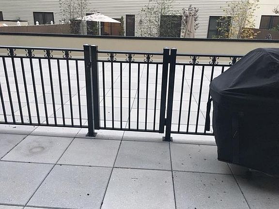 Gate to common courtyard