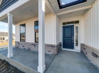 2006 Carter Ct, McHenry, IL