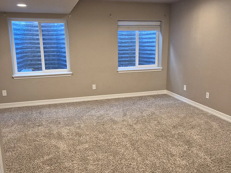 6941 Winnicut Dr — Photo 17