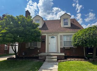 6734 Rosedale Blvd, Allen Park, MI 48101