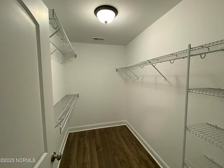 2417 Zircon Dr — Photo 13