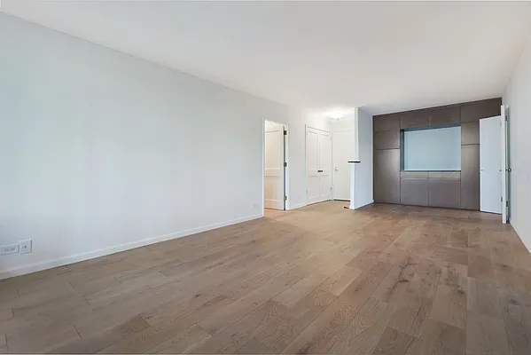 Rented by Compass | media 12