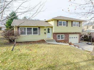 2612 Highview Ave, Waterloo, IA 50702