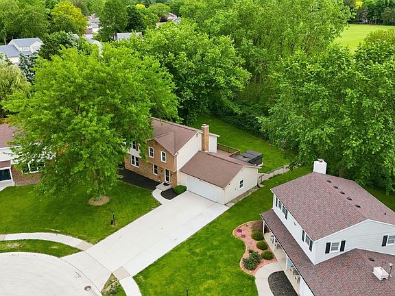 3rd image of 7611 Dunleith Ct