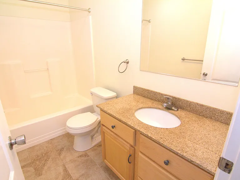248 Colchester Rd — Photo 20
