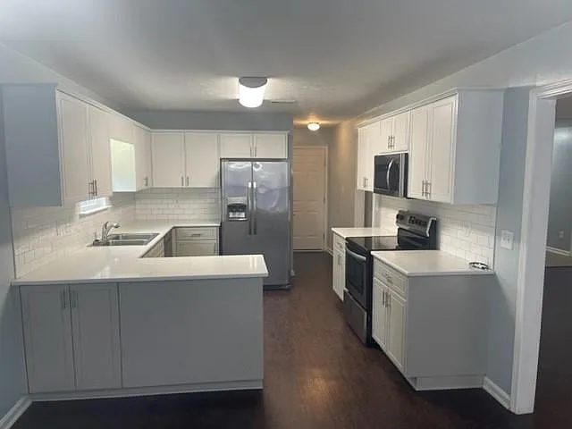 1365 Walton Loop — Photo 11