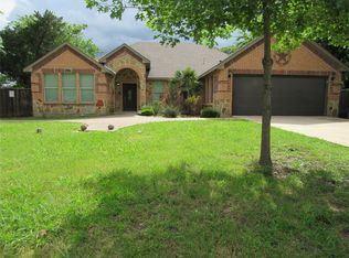 2817 Henry Rd, Lancaster, TX 75134