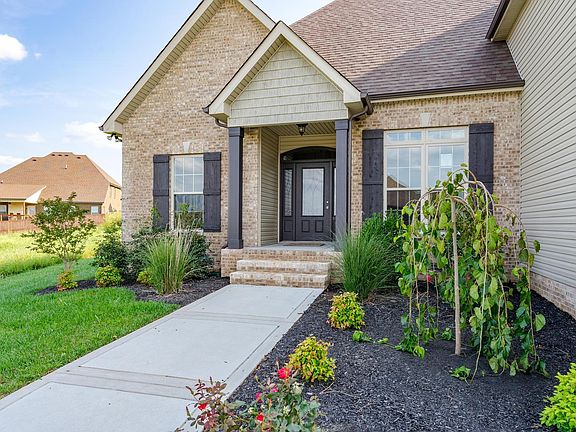 2nd image of 111 Thomas Traylor Ln