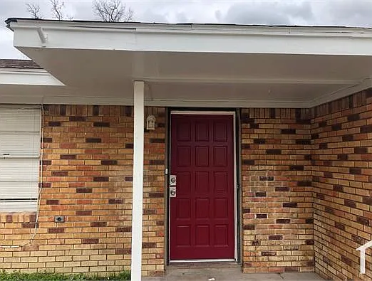 503 Willow Ave — Photo 3