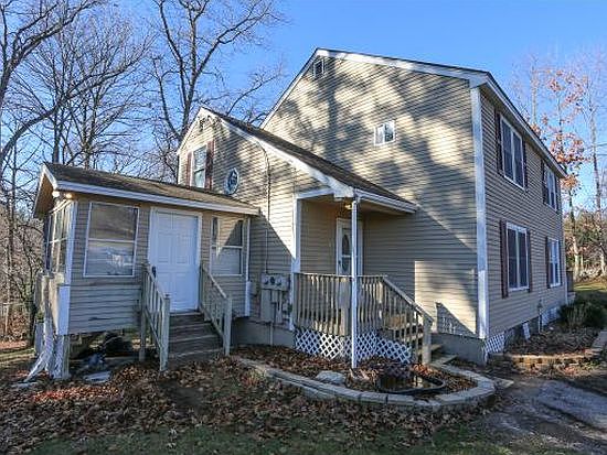 1st image of 3 Richardson Dr #A