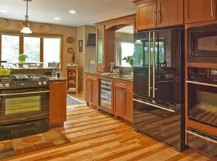 411 Viking Rd, Mount Horeb, WI 53572