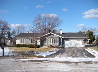 4939 S 65th Ct, Greenfield, WI 53220