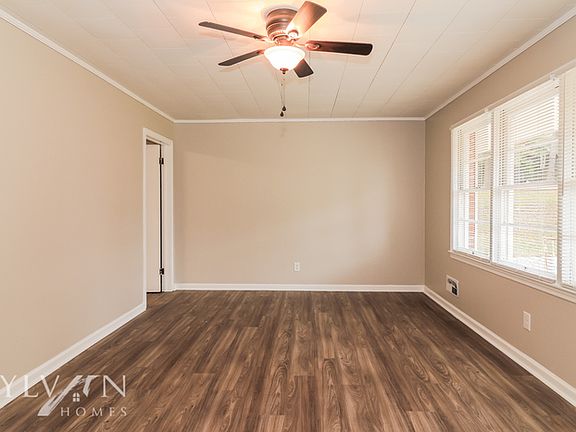 3rd image of 12 Wayne Ave
