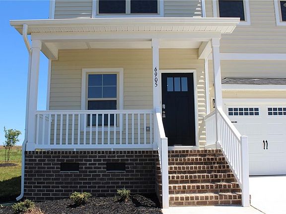 3rd image of 6905 Steeplegate Dr #4