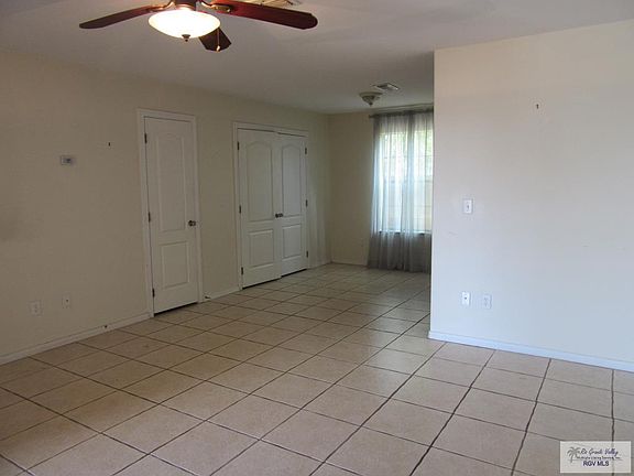 5th image of 702 Sonesta Dr APT D