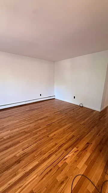 2 bed, 920 sqft, $2,500 — Photo 3