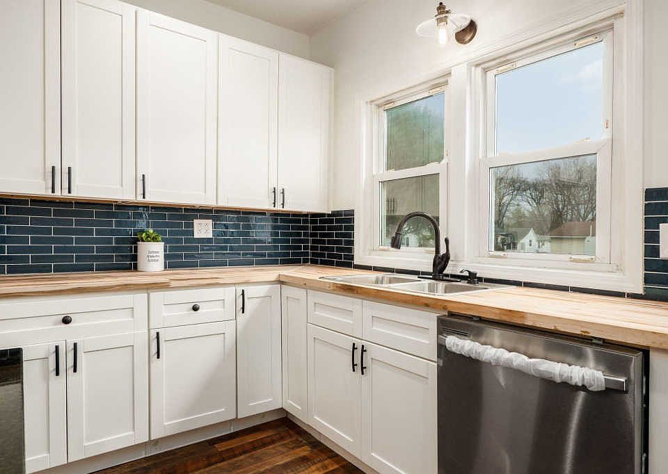 1st image of 23 Herbert St