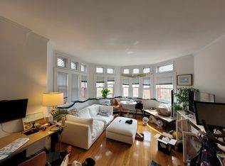 196 Commonwealth Ave #8, Boston, MA 02116