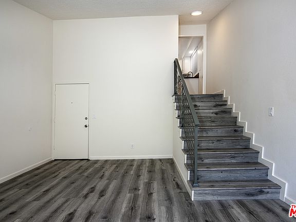 5th image of 1735 W Silver Lake Dr #B