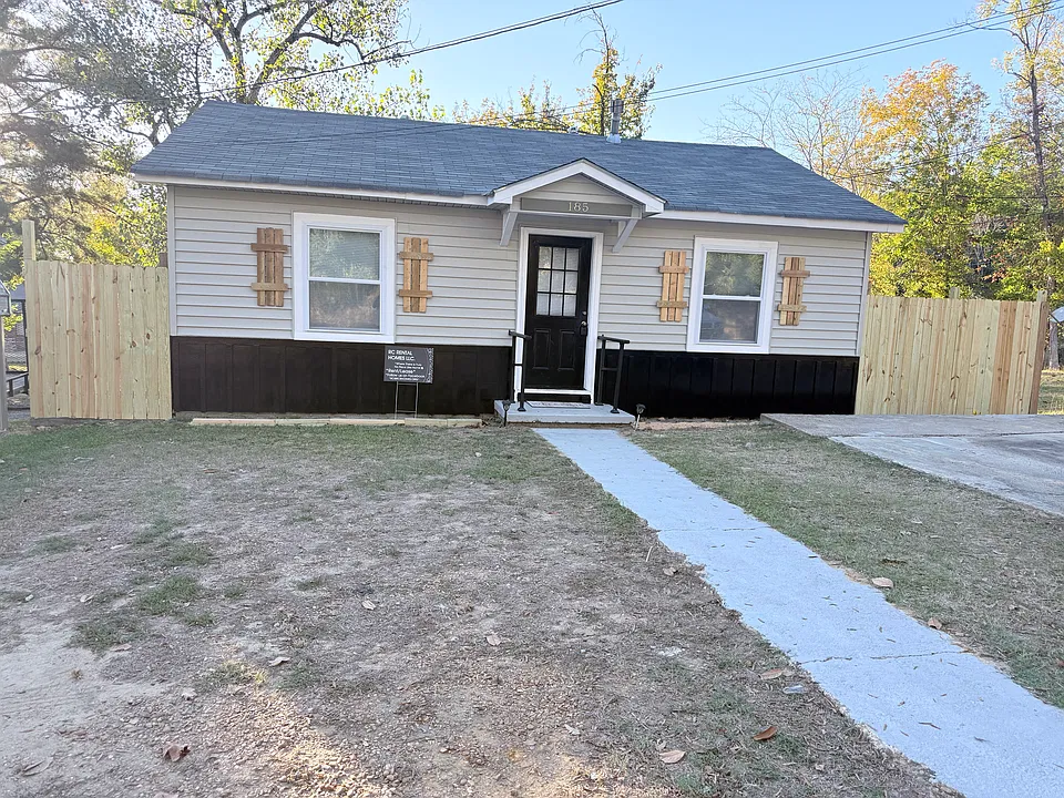 185 Little St