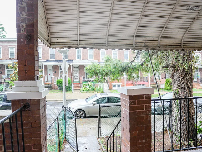 Homestead St — Photo 9