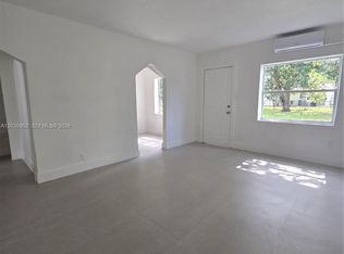 237 SW 13th St APT 4, Dania Beach, FL 33004