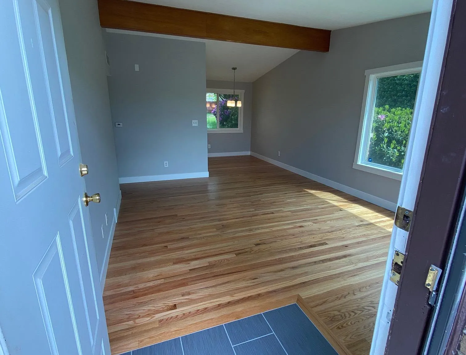 2 bed, 800 sqft, $2,350 — Photo 4