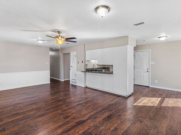 5th image of 3241 Oak Timber Dr