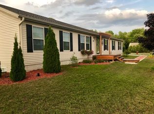 675 Pine Meadow Ln, Harbor Springs, MI 49740