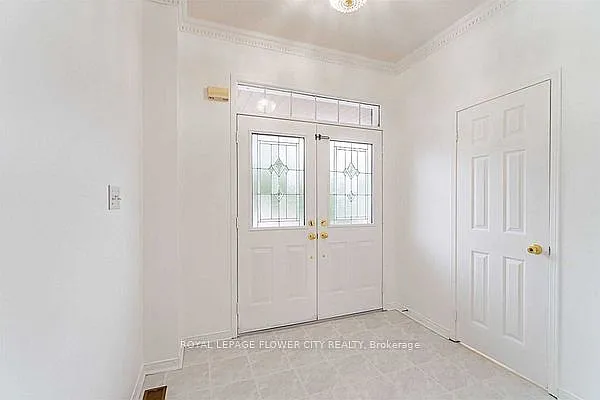 78 Fairhill Ave — Photo 3