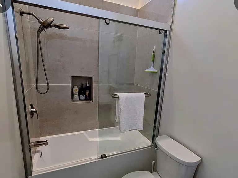 2084 W Hampton Dr — Photo 11