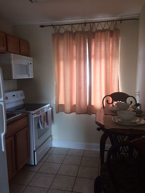 1st image of 1664 Beach Blvd
