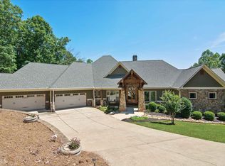 29 Hawks Branch Ln, White, GA 30184