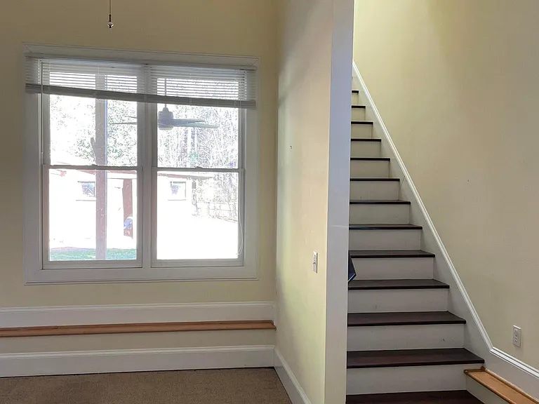 1904 Evergreen Ave — Photo 22