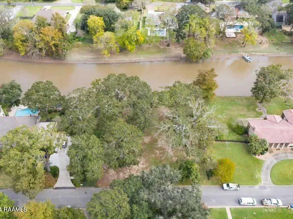 (undisclosed Address), Lafayette, LA 70503