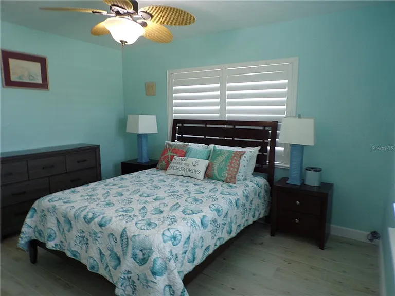 21088 Edgewater Dr — Photo 6