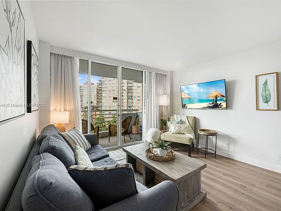 3rd image of 2670 E Sunrise Blvd #717