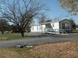 17 Park Ln, Mound City, KS 66056