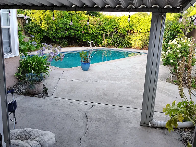 4734 Allott Ave — Photo 29
