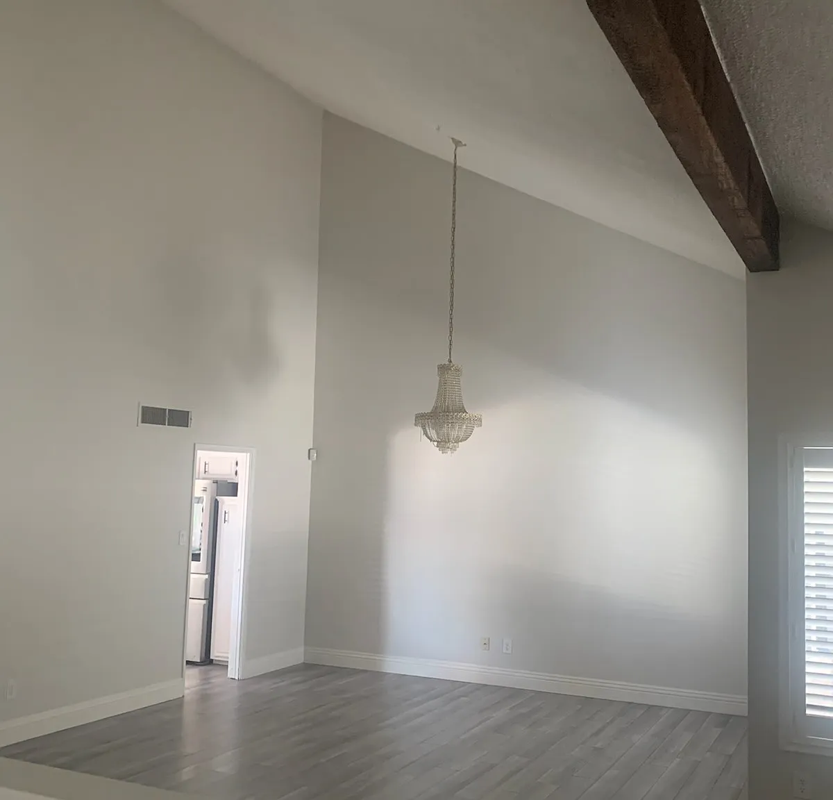 5 bed, $2,900 — Photo 2