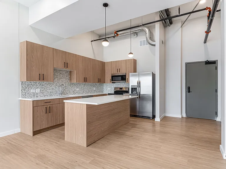 805 N. Milwaukee — Photo 21